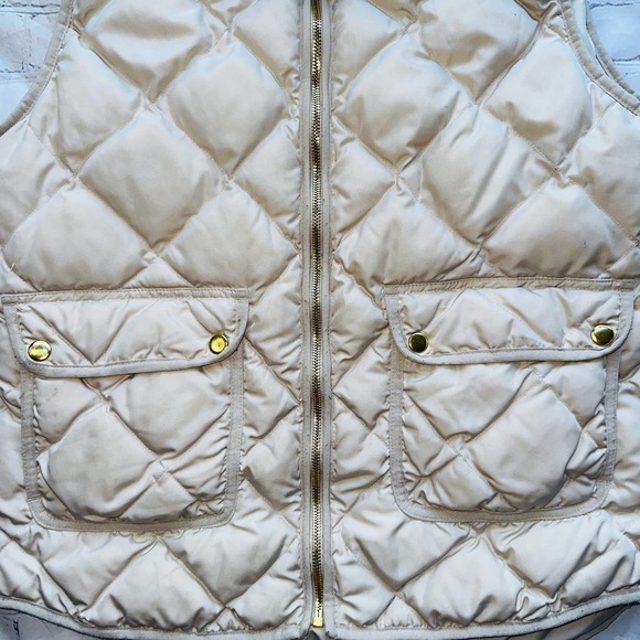 EUC Women’s Large Woolrich Quilted Puffer Full Zip Vest - Picture 3 of 9